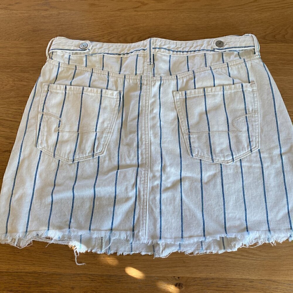 American Eagle Blue White Mini Stripe Denim Skirt Size 14 Regular - Picture 8 of 9